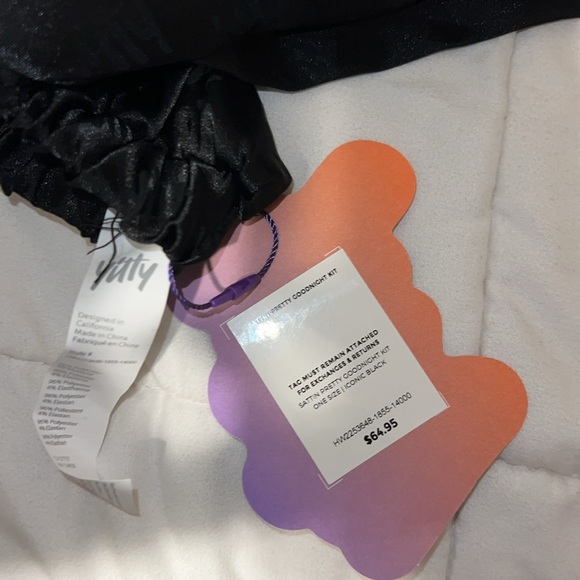 Yitty Bonnet - Picture 2 of 2